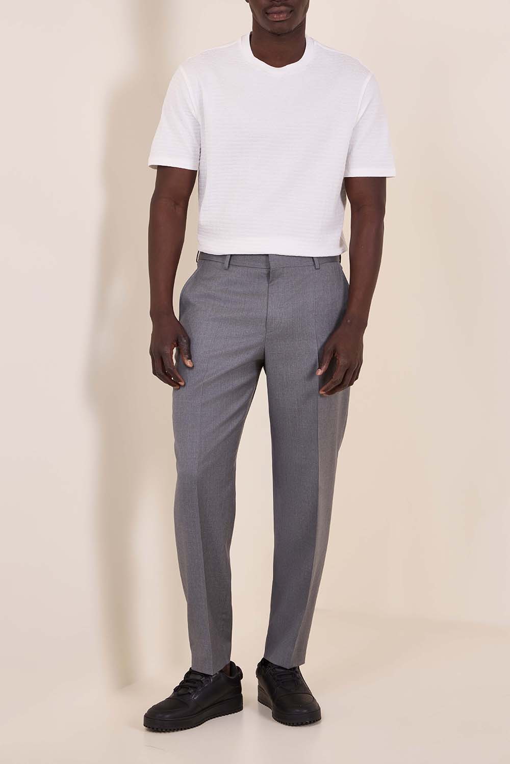 חולצת טי בגזרה רגילה